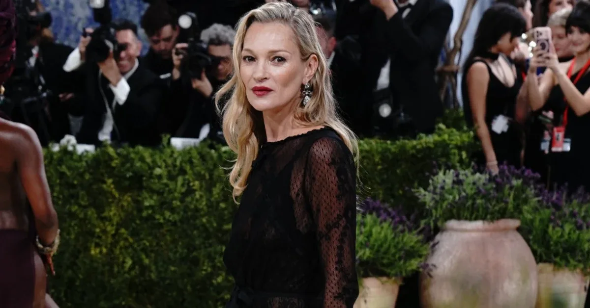 Kate Moss Pulls Out of Tate Britain Exhibition, Reportedly Fearing Fan Crush