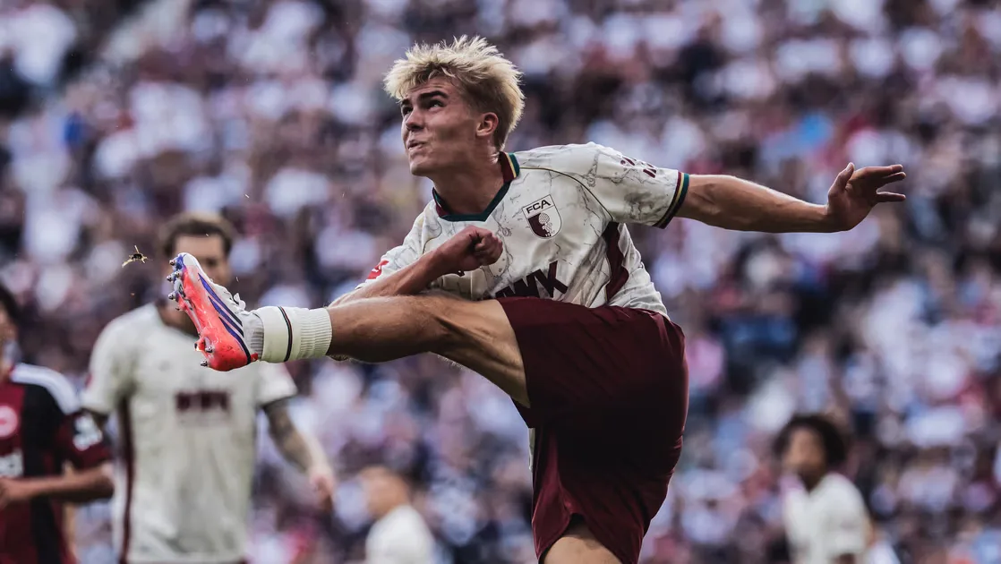 Hennes Behrens Tantang Bayern: Saya Tidak Takut, Justru Termotivasi Hadapi Olise