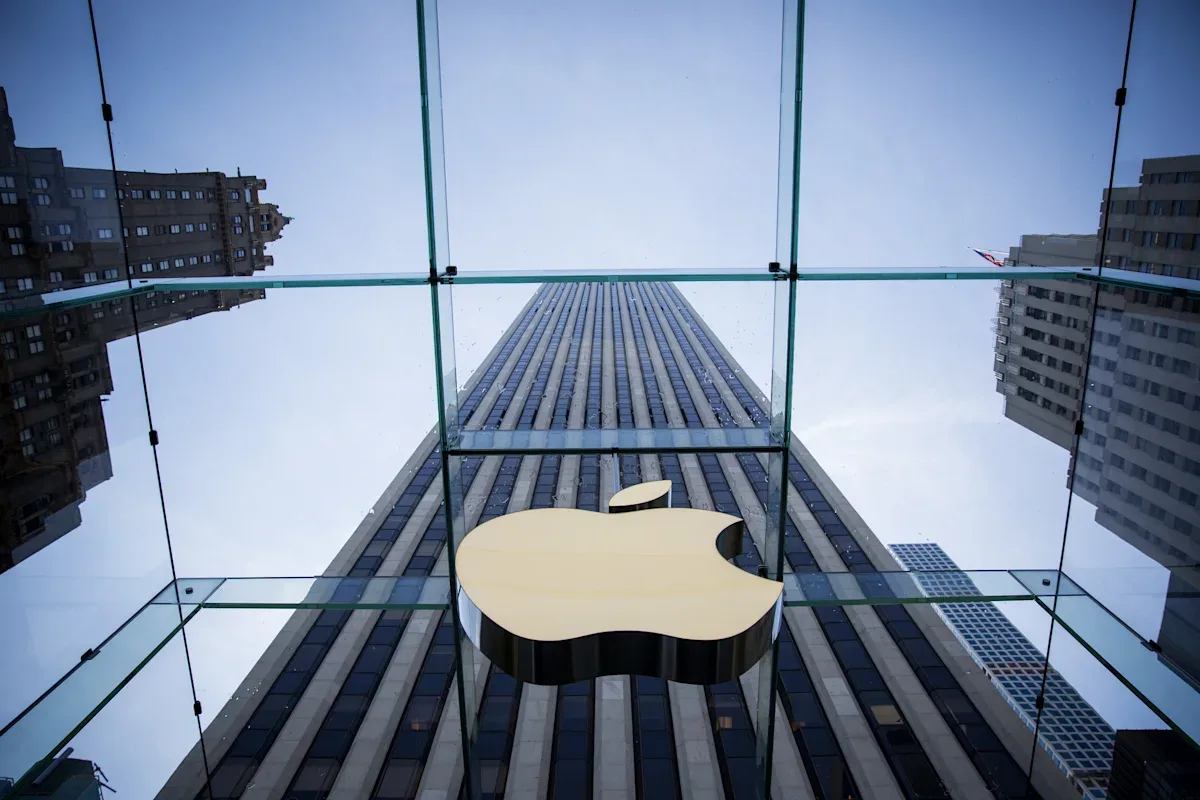 Apple Siap Patahkan Tradisi: MacBook Pro Layar Sentuh dan iPad Mini OLED Meluncur Akhir Oktober
