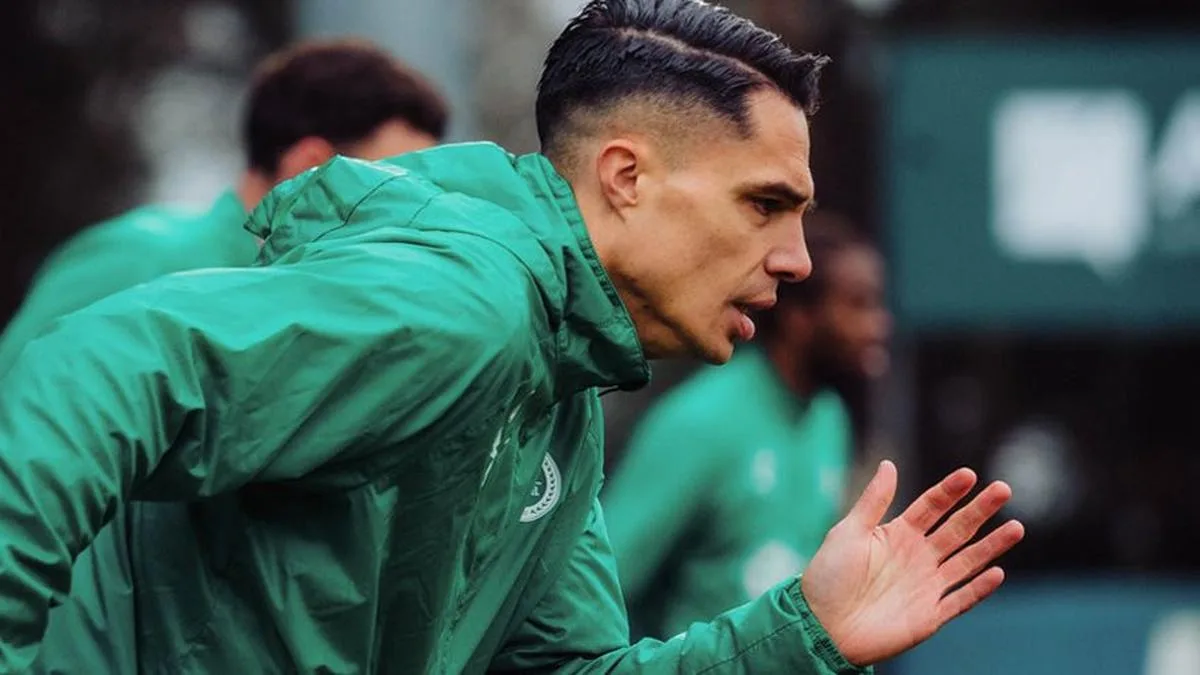 Usai Juara ASEAN Cup, Pelupessy Diparkir Lommel; Hilgers Akhirnya Masuk Skuad Heerenveen