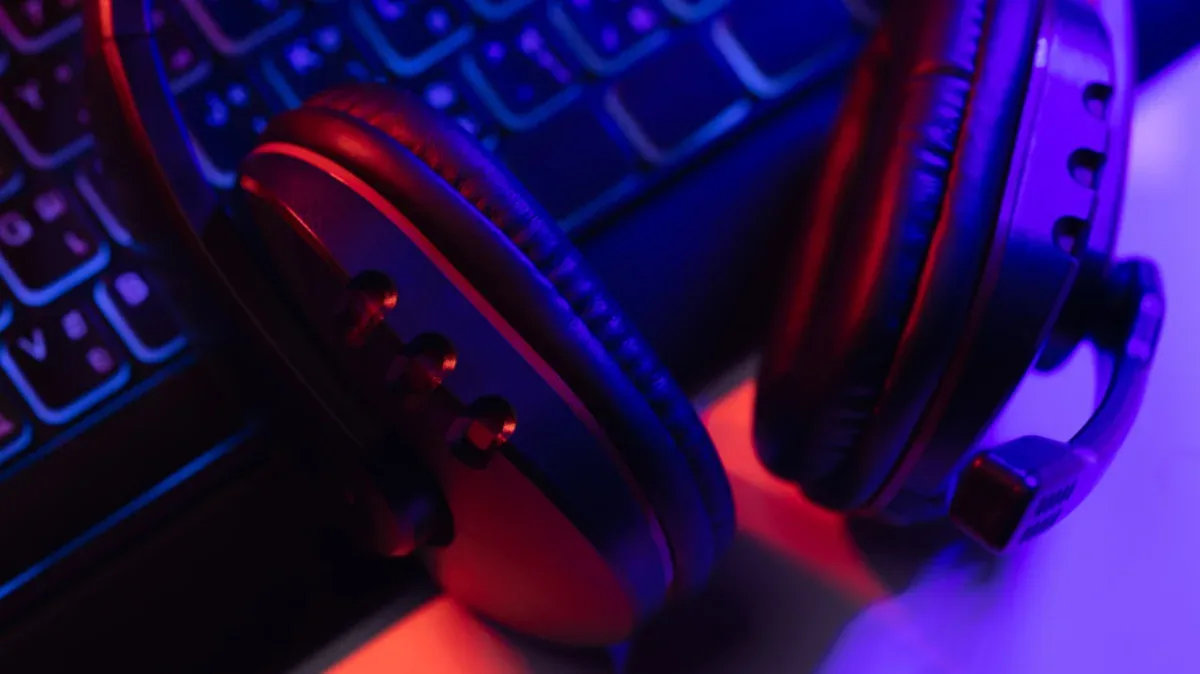 Lima Headset Nirkabel di Bawah Rp3 Juta: Pilihan Cerdas untuk Gaming dan Musik