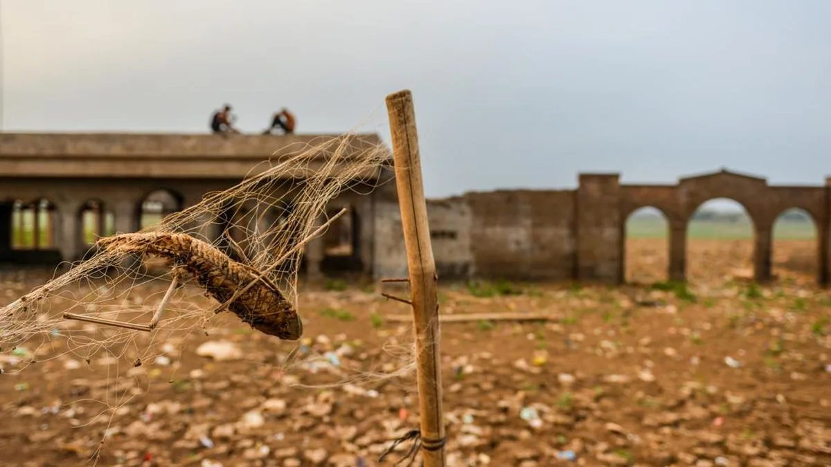 Jatigede Reservoir Shrinks, Dead Village at the Bottom of the Lake Reappears