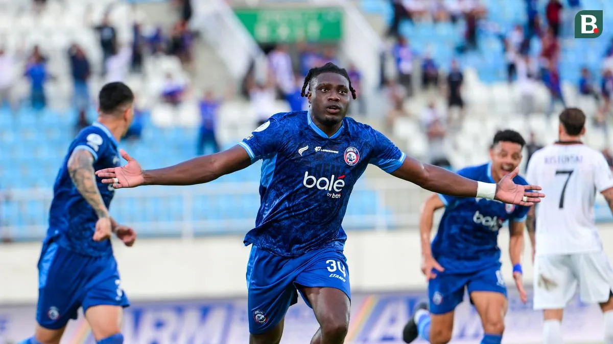 Two Goals Down, Arema FC Force Bhayangkara FC to Share the Points at Kanjuruhan