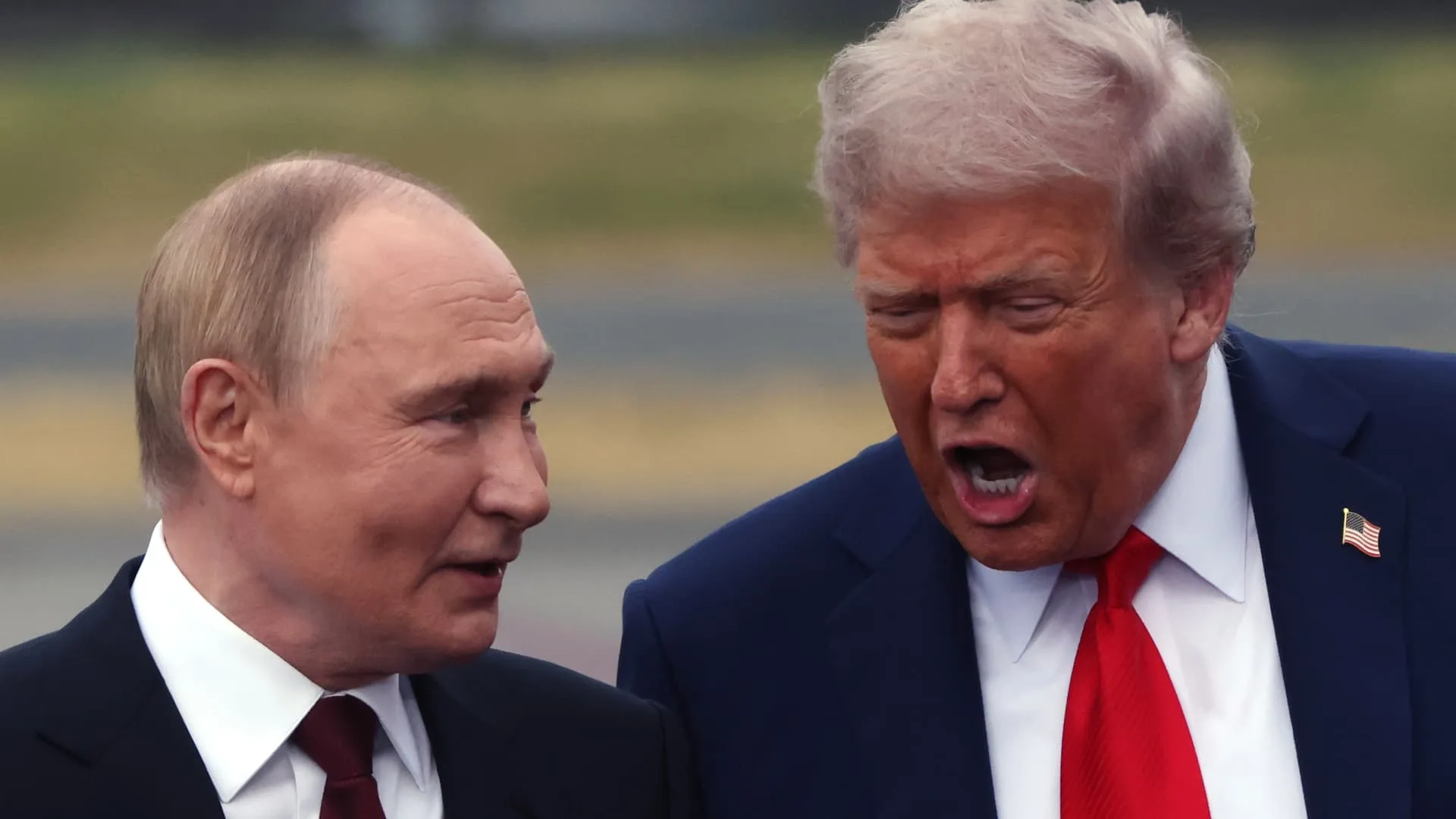 Trump Batalkan Sanksi dan Tarif Rusia Sehari Sebelum Berlaku, Kongres Murka