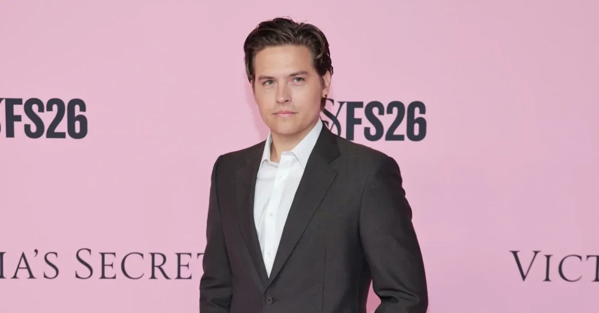 Dylan Sprouse Admits He's Overwhelmed as a New Dad, Barbara Palvin Still 'Super Mom' on the Victoria's Secret Runway