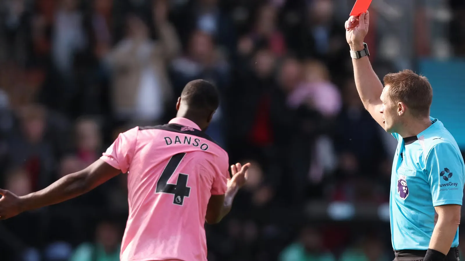 Sunderland in Trouble: Centre-Back Pair and Attack Axis Blamed for Defeat