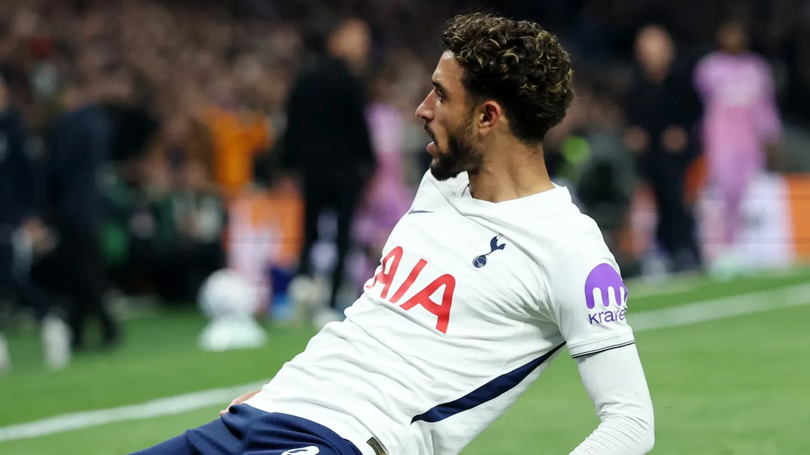 Marmoush Menemukan Forma, Mathys Tel Terancam di Tottenham