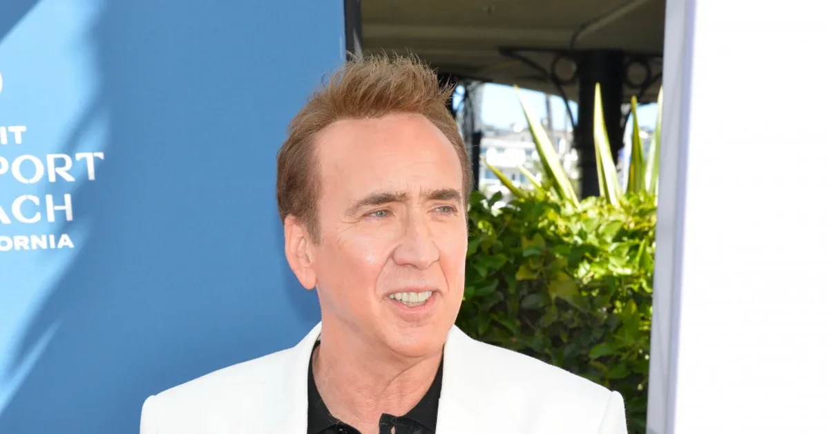 Nicolas Cage Akui Punya Kebiasaan Memotong Pembicaraan dan Minta Maaf ke Chris Rock