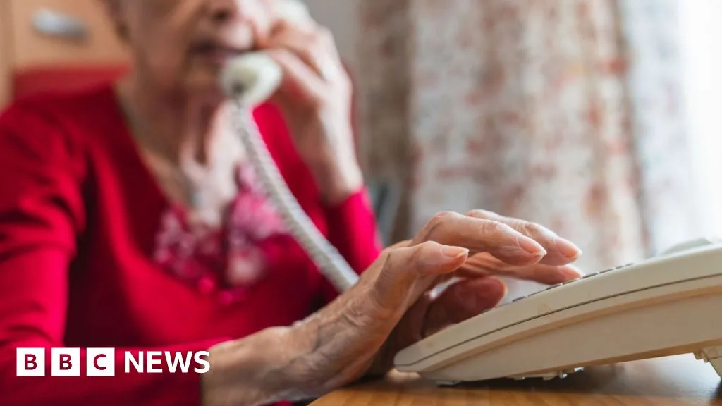 UK Switches Off Copper Phone Network, Rural Residents Risk Losing Emergency Communication