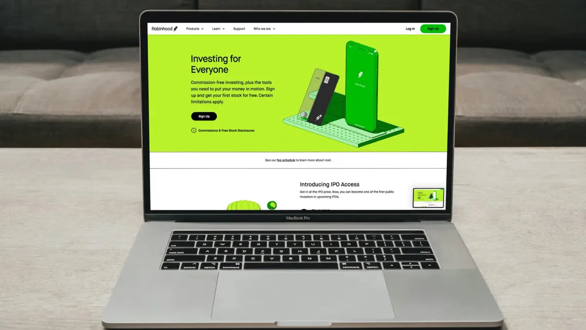 As Robinhood Slumps 23%, Cathie Wood's ARK Invest Buys Up Rp148 Billion in Shares