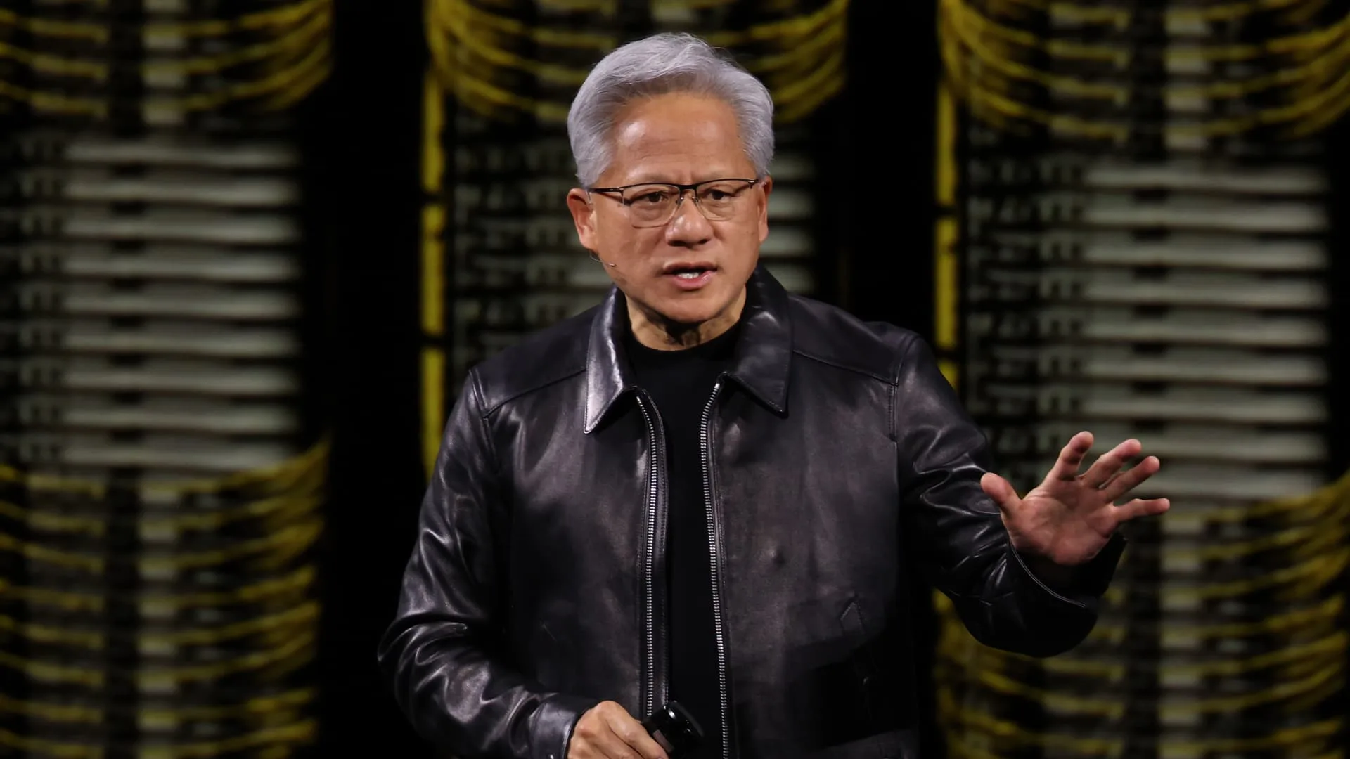 Nvidia Bantah Laporan Intelijen soal Hubungan Jensen Huang dan Terduga Aset China