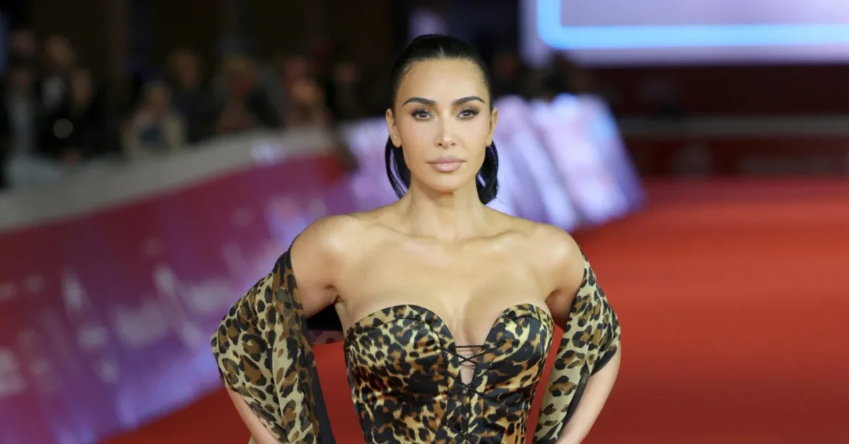 Kim Kardashian Sembunyikan Diagnosis Esofagitis, Ini Alasan Emosional di Baliknya