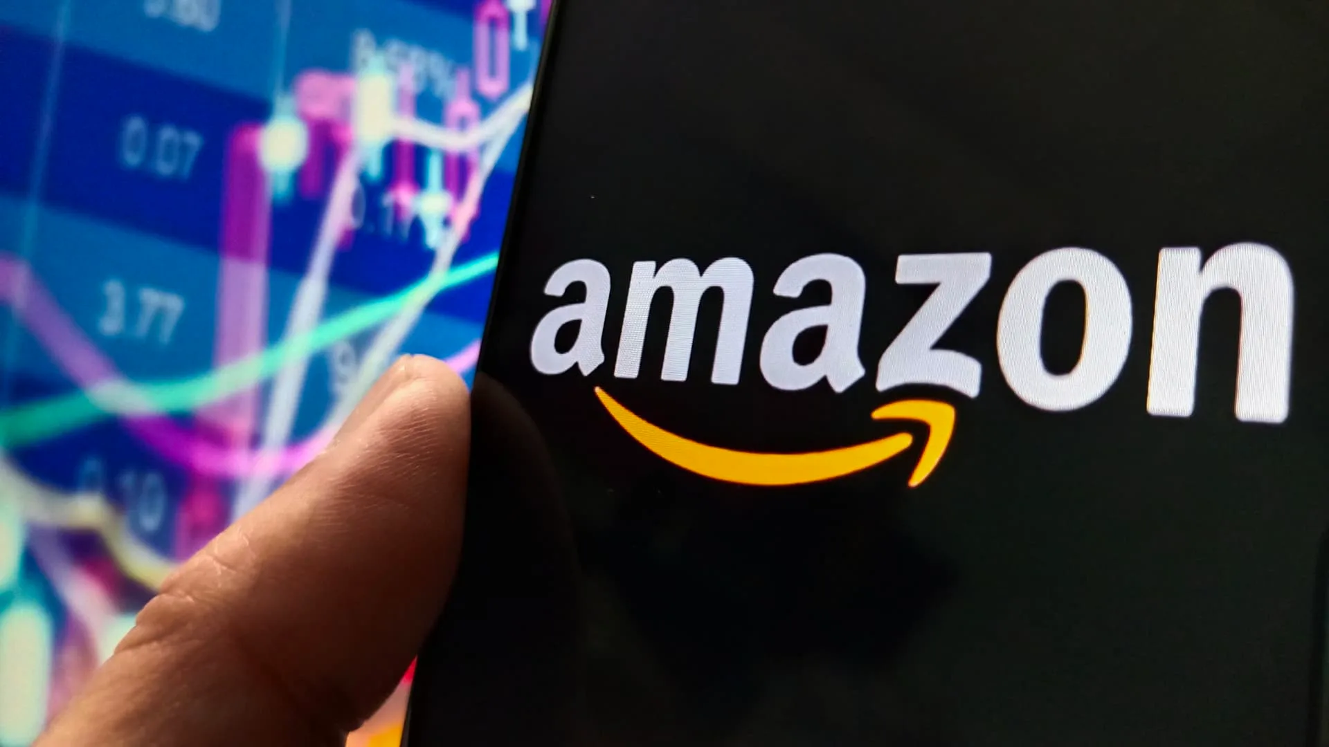 Amazon Anjlok 7%, Intel Ambruk 25%: Pasar Mulai Meragukan Belanja AI Raksasa Teknologi